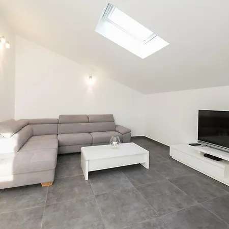 Apartman Jukic *